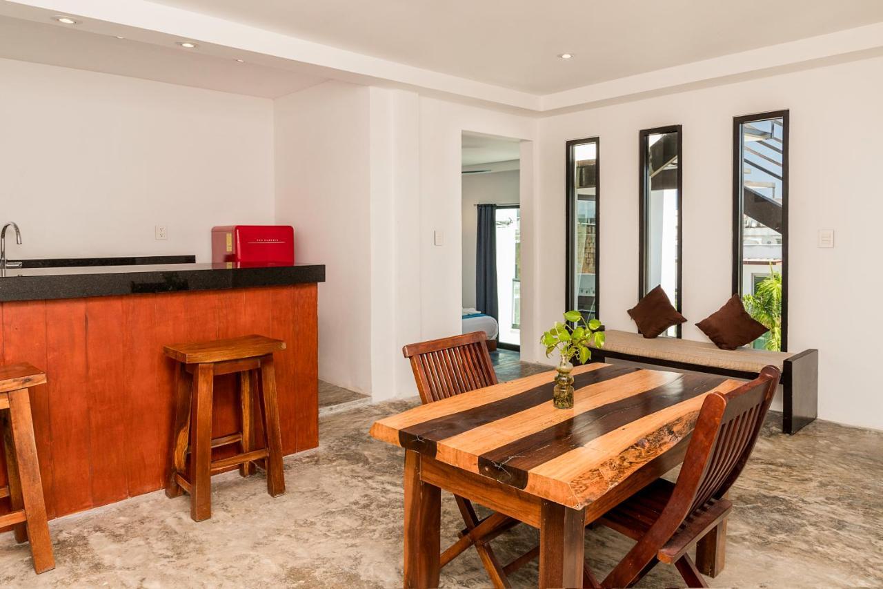 Casa Ticul Hotel Boutique - 5Th Ave (Adults Only) Playa del Carmen Exterior foto A modern dining room